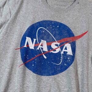 NASA Logo Heather Gray T-Shirt Chemistry Brand Mens Size Large Distressed